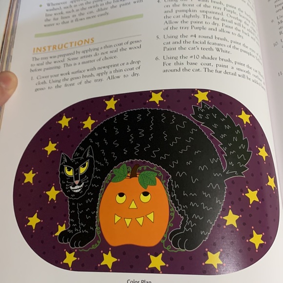 Hocus Pocus Halloween Crafts Book - Picture 14 of 17